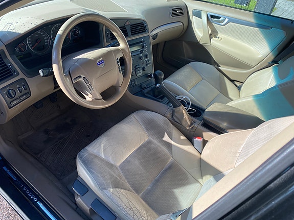 Volvo V70 5 of 8