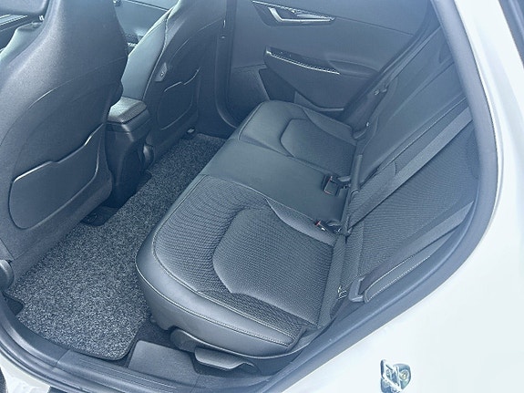 Kia EV6 9 of 24