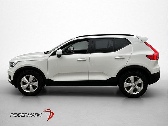 Volvo XC40 4 of 27