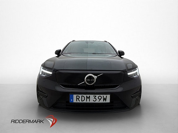Volvo XC40 3 of 30