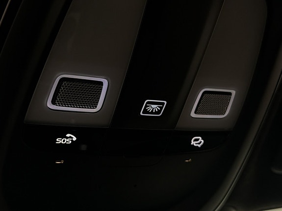 Volvo XC40 27 of 30