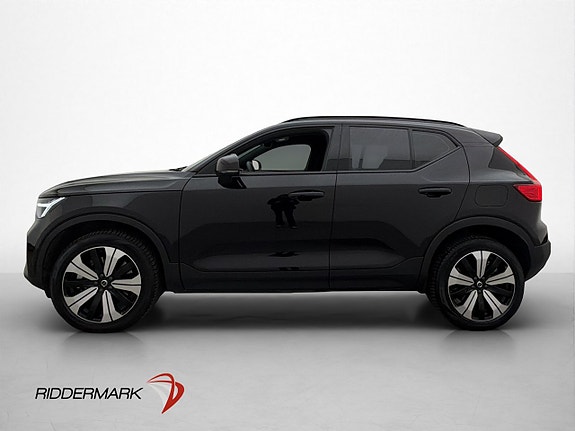 Volvo XC40 8 of 30