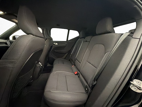 Volvo XC40 25 of 30