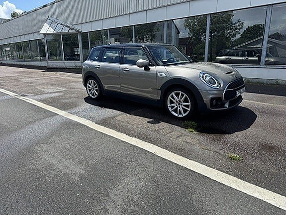 MINI Clubman Cooper S 2 of 10