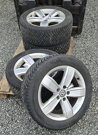 Volkswagen Passat 16 of 17