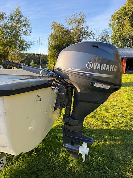 Crescent 434 Yamaha 25hk 3 of 5