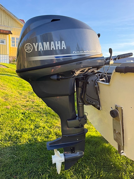 Crescent 434 Yamaha 25hk 4 of 5