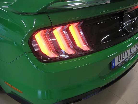 Ford Mustang 22 of 23