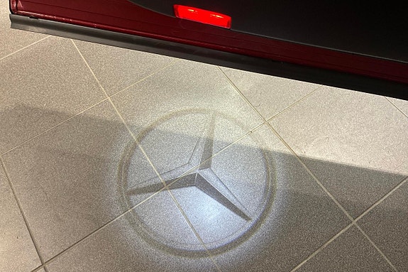 Mercedes-Benz EQA250 15 of 18