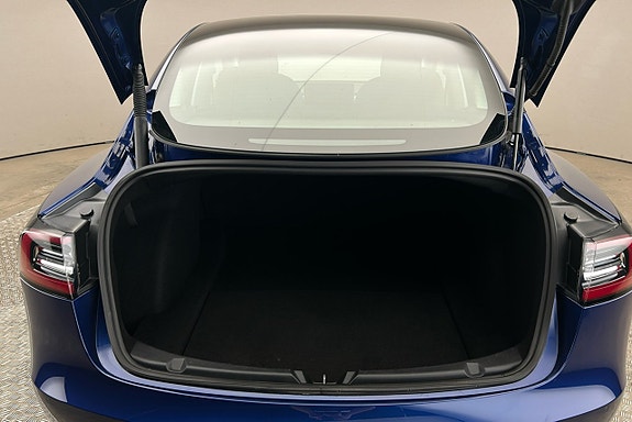 Tesla Model 3 13 of 24