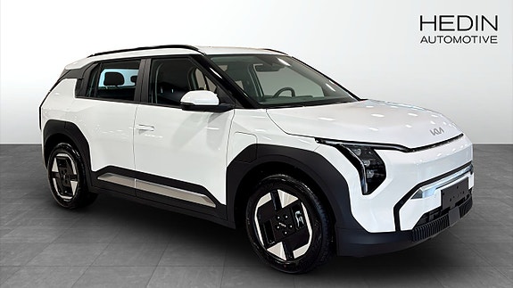 Kia EV3 3 of 12
