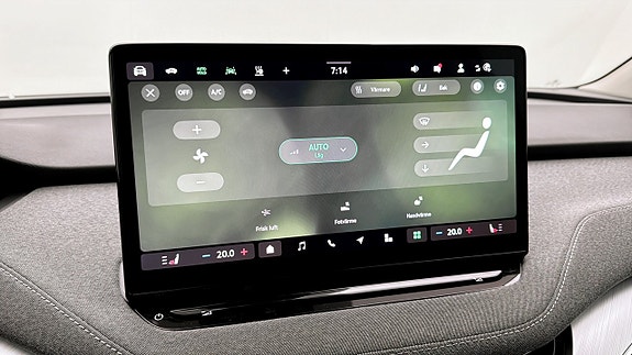 Skoda Enyaq 18 of 23