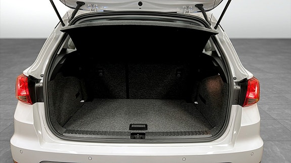 Seat Arona 12 of 18