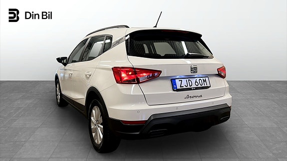 Seat Arona 3 of 18