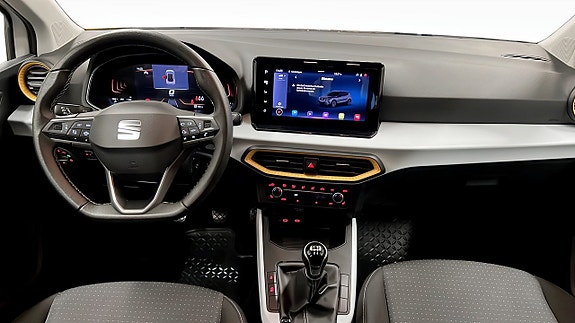 Seat Arona 10 of 18