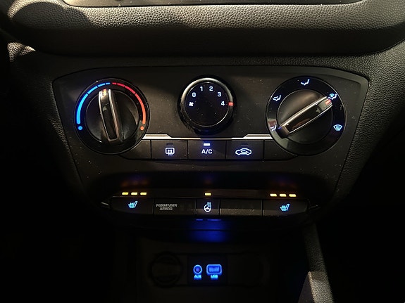 Hyundai i20 15 of 19