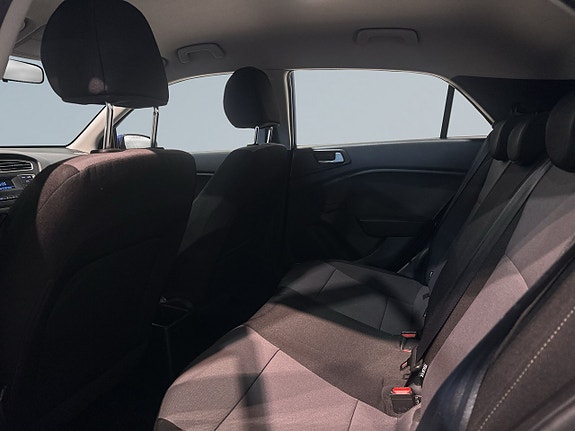 Hyundai i20 13 of 19