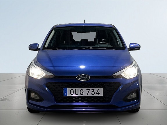 Hyundai i20 2 of 19