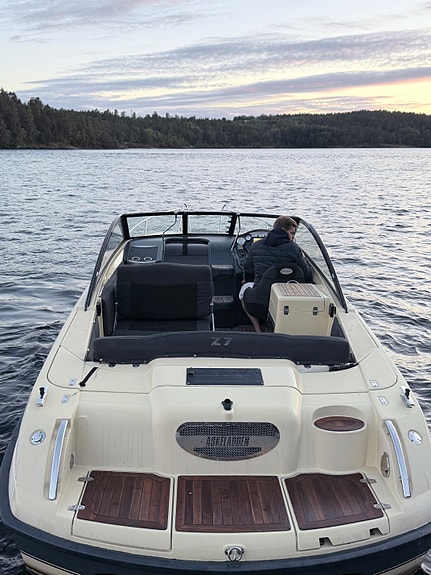 Askeladden Z7 23 fot – Jättefint skick, välutrustad 2 of 8