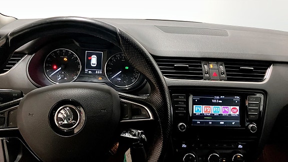 Skoda Octavia 10 of 12