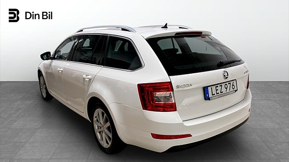Skoda Octavia 3 of 12