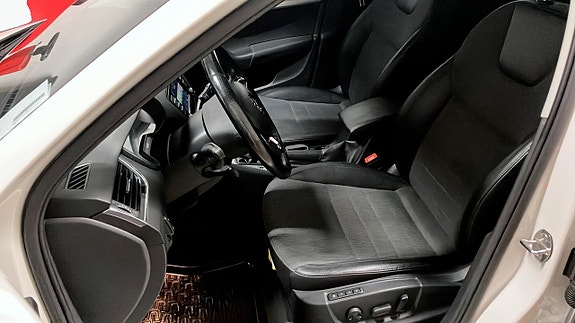 Skoda Octavia 8 of 12