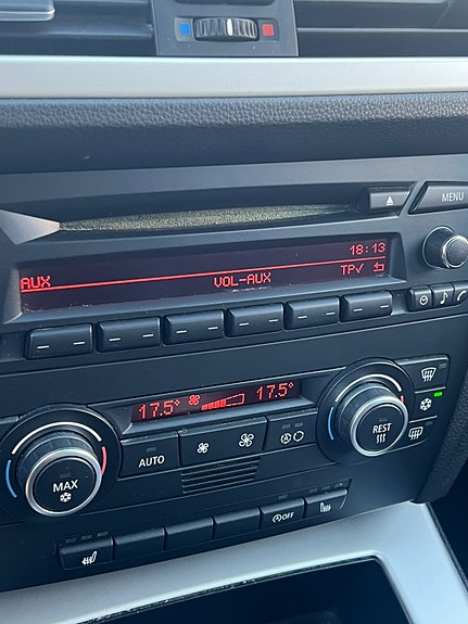 BMW 320d 5 of 5
