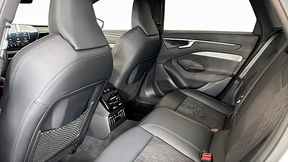 Audi A6 11 of 21