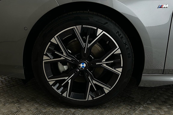 BMW 120 12 of 22