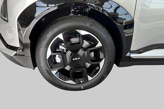 Kia EV5 6 of 17