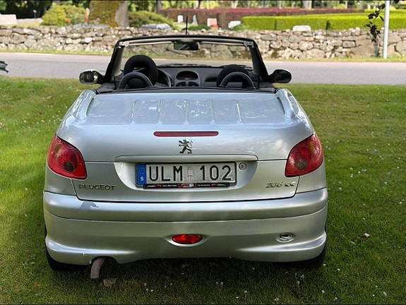 Peugeot 206 CC 4 of 5