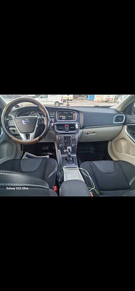 Volvo V40 3 of 7