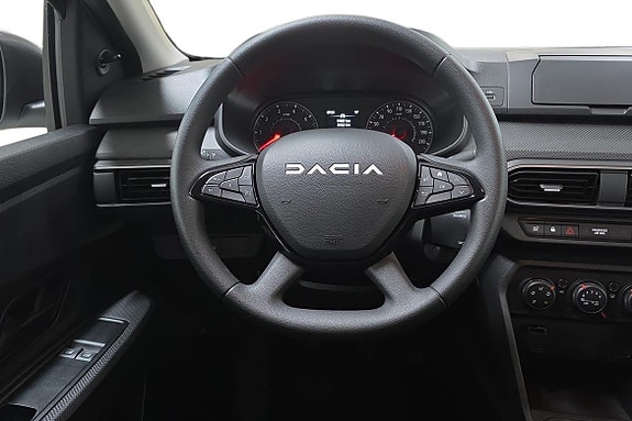 Dacia Sandero 6 of 30