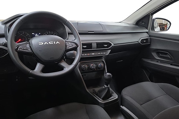 Dacia Sandero 19 of 30