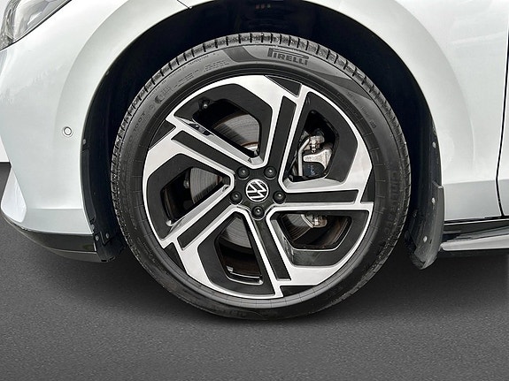 Volkswagen ID.7 9 of 14