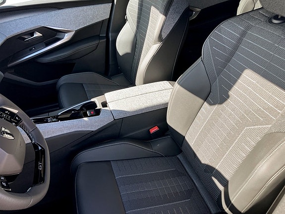 Peugeot 5008 6 of 14