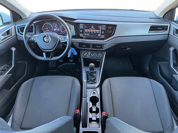 Volkswagen Polo 10 of 15