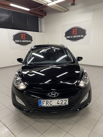 Hyundai i30 2 of 7