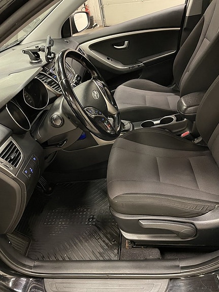 Hyundai i30 3 of 7
