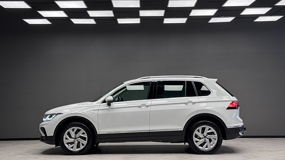 Volkswagen Tiguan 5 of 21