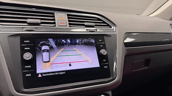Volkswagen Tiguan 11 of 21