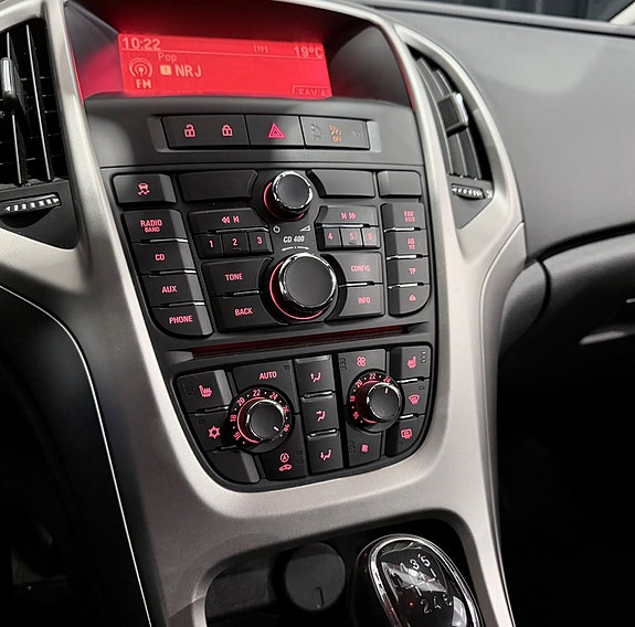 Opel Astra 19 of 20