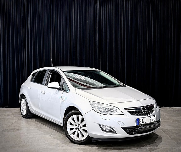 Opel Astra 3 of 20
