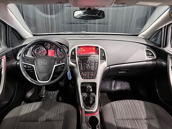 Opel Astra 15 of 20
