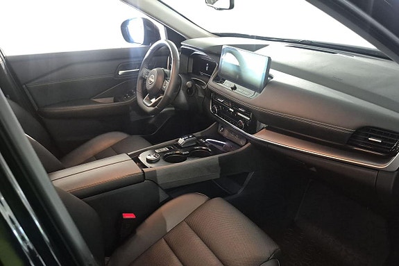 Nissan X-Trail 7 of 23