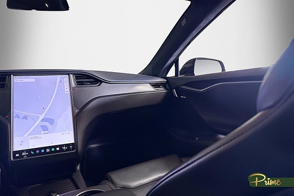 Tesla Model S 8 of 16