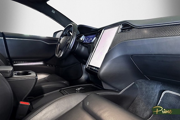 Tesla Model S 13 of 16