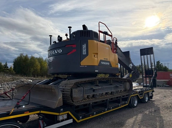 Volvo ECR235E 2 of 7