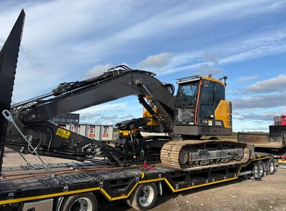 Volvo ECR235E 3 of 7