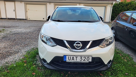 Nissan Qashqai 2 of 10